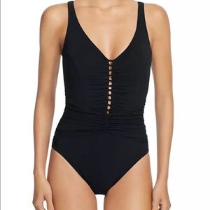 Gottex 1pc swimsuit. Size 8